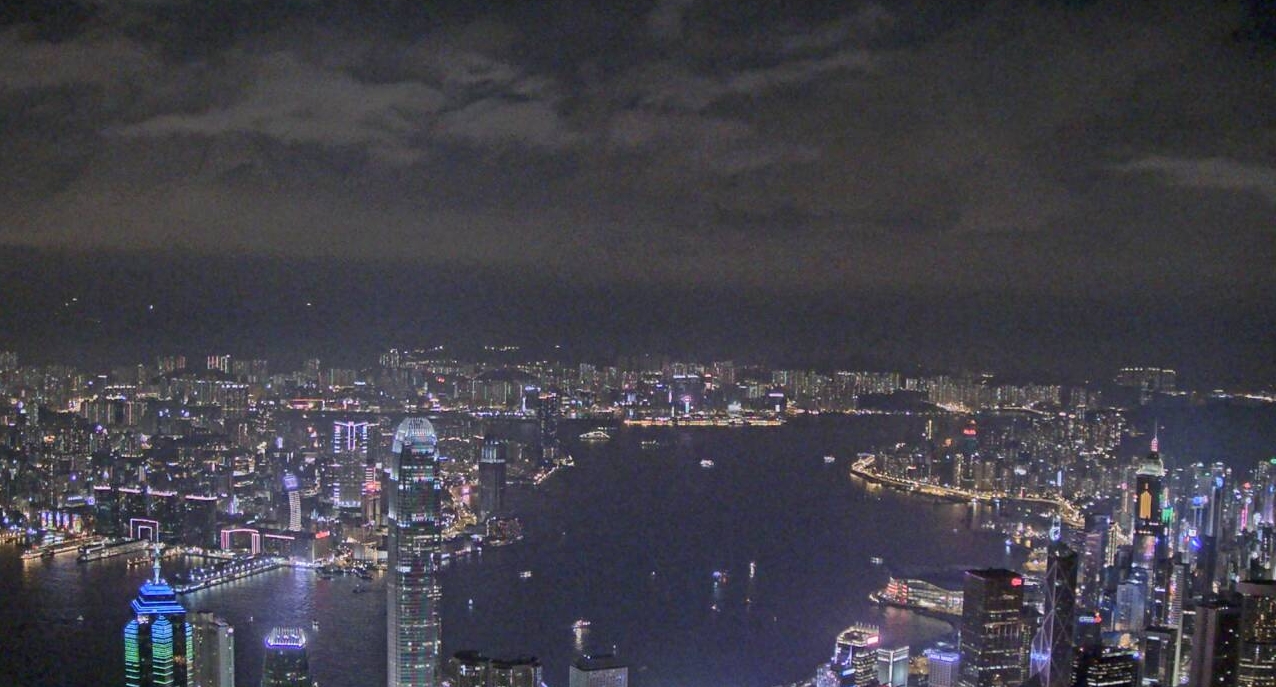 Figure 1 Weather photo from the camera at Victoria Peak showing the night view of the Victoria Harbour at around 9:52 pm on 9 February 2016.