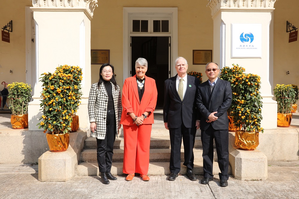 Professor Debra Roberts, Co-Chair of Working Group II of the Intergovernmental Panel on Climate Change (IPCC) Sixth Assessment Report (AR6), visited the Hong Kong Observatory (16 January 2025)